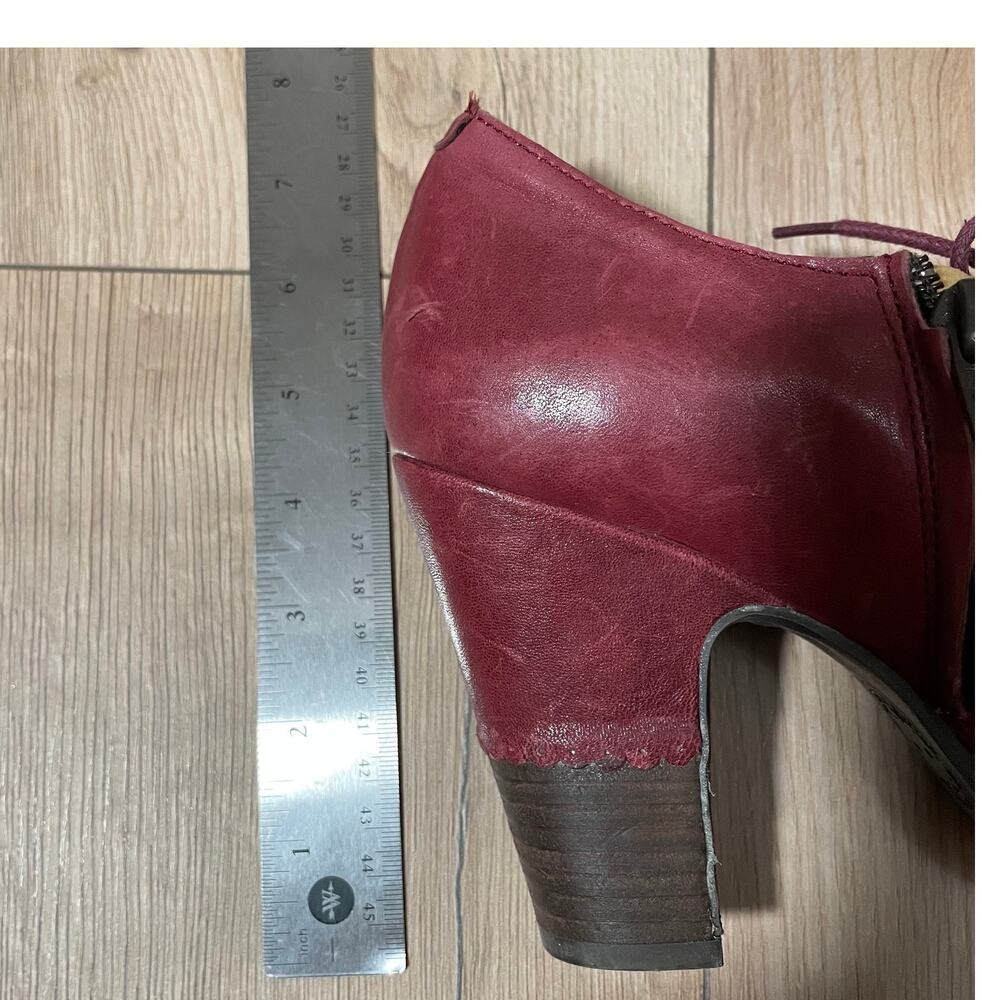 Gold Button Leather Heels Size 8 39 Burgundy Wingtip Booties - Picture 6 of 7